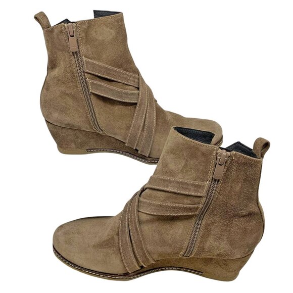 Eric Michael Queen Taupe Suede‎ Zip Wedge Booties - Picture 10 of 13